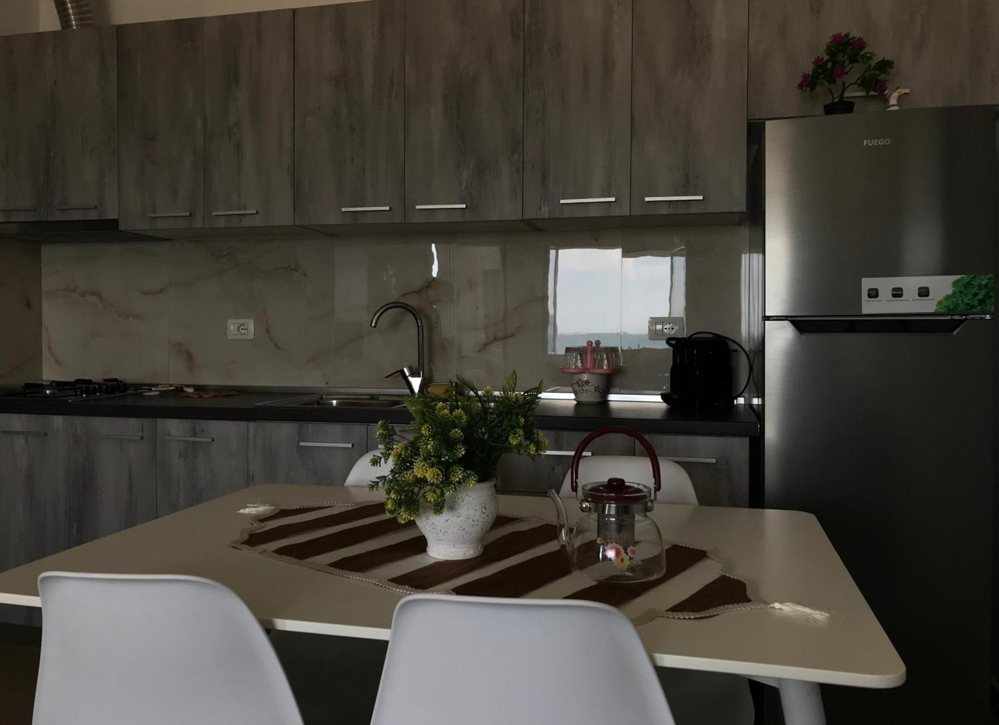 Corazon Guest House Vlorë Екстериор снимка