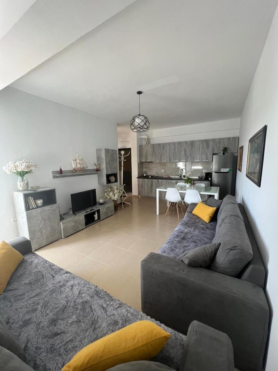 Corazon Guest House Vlorë Екстериор снимка