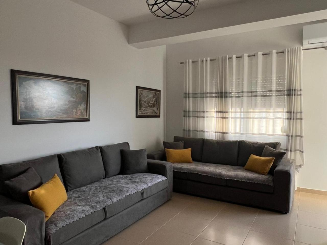 Corazon Guest House Vlorë Екстериор снимка